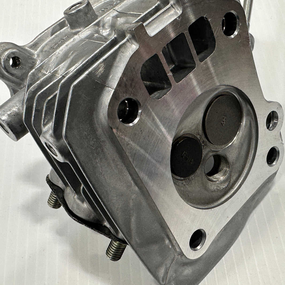 HONDA GX120UT3HX2 4-Stroke 3.5HP Quarter Midget Engine Block Cylinder head NEW 12210-Z4H-405