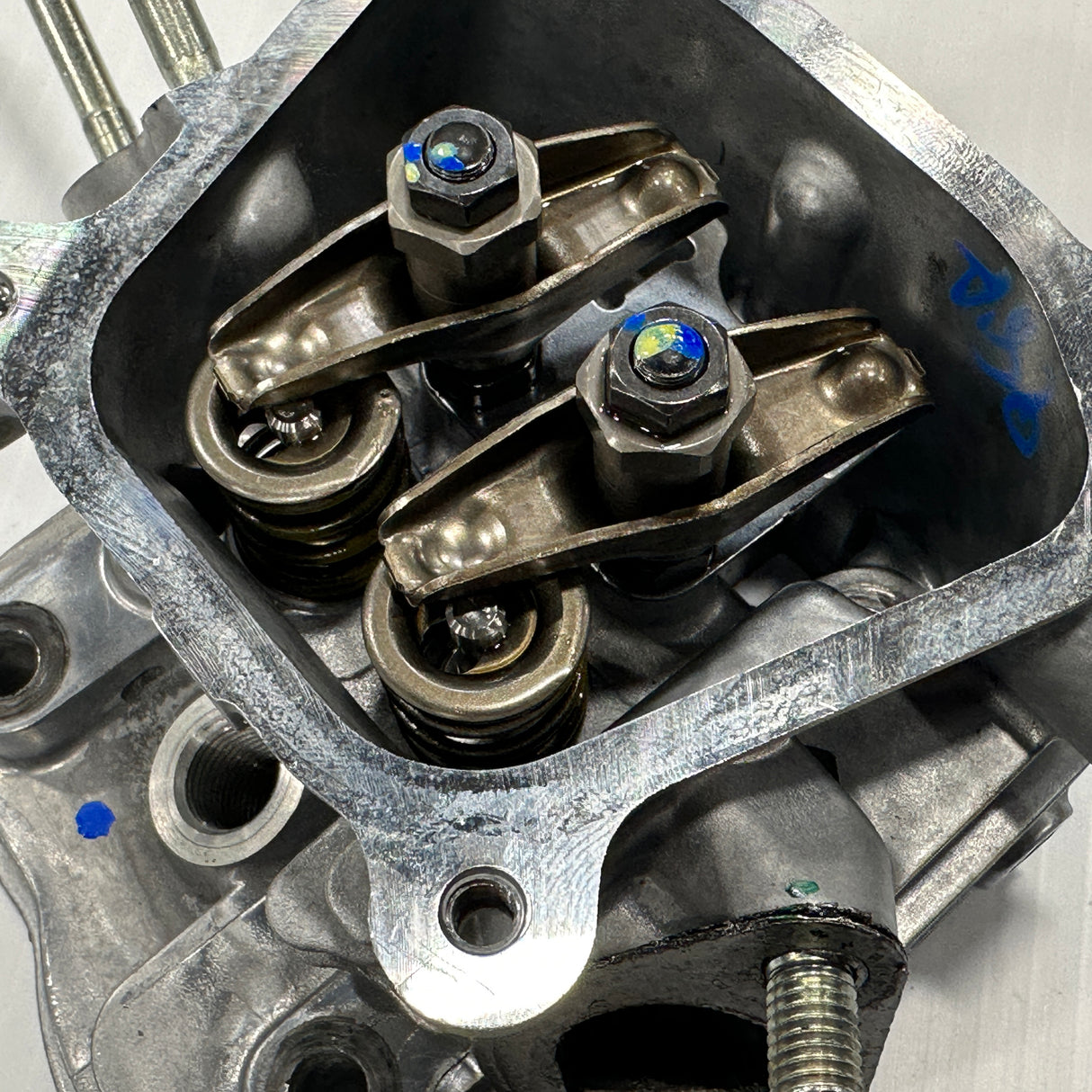 Genuine Honda GX120 GX160 GX200 Honda 120,160,200 Rocker Arm Stud 90012-zeo-010