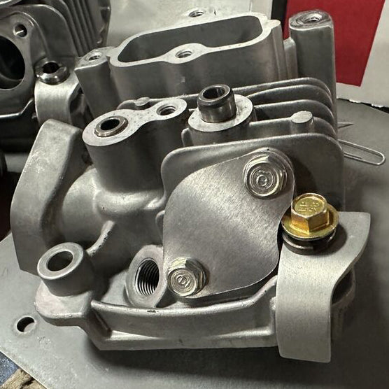 Briggs & Stratton Lo206 Animal Silver Alum Cylinder Head Exhaust Pipe Port shipping Plate